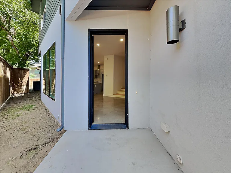 2343 Vagas St — Photo 23