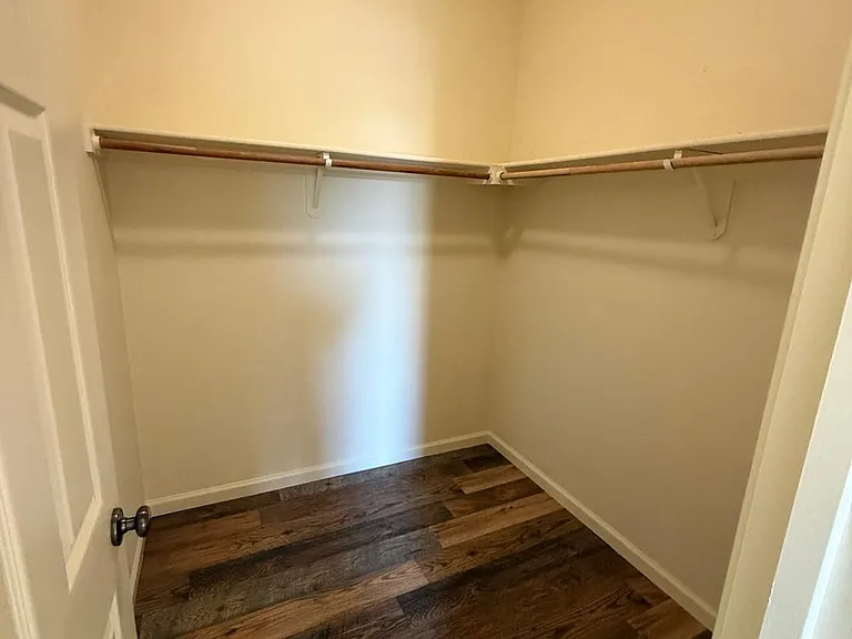 656 Willow Way — Photo 3
