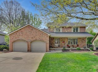 1725 Trelawney Dr, Lincoln, NE 68512