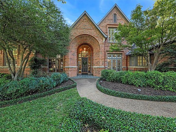 2nd image of 195 Creekway Bnd