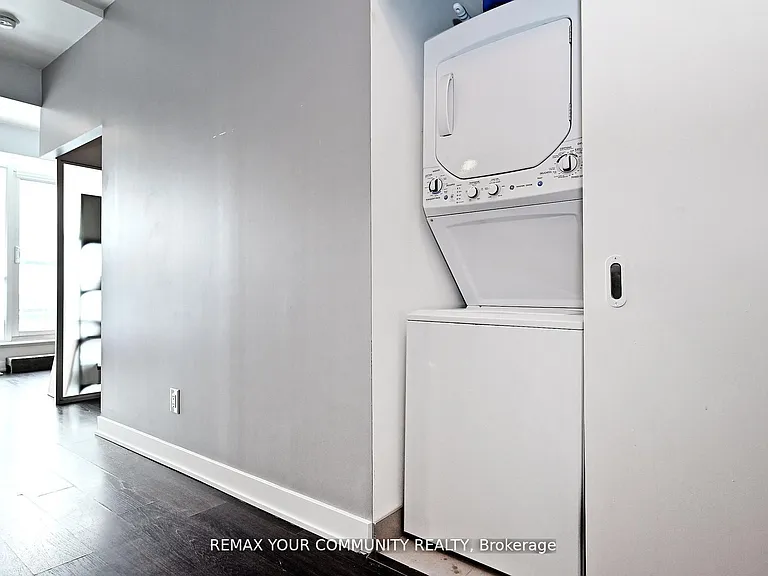 11 Superior Ave #907 — Photo 19