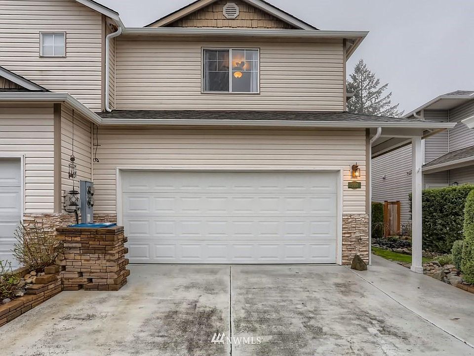 1st image of 941 Loves Hill Dr #12
