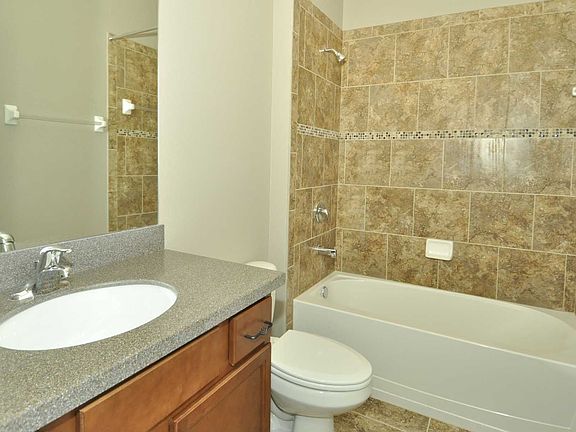 5618 Aaron Ct