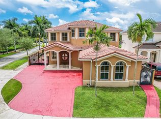 15076 SW 20th Ln, Miami, FL 33185