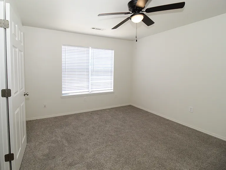 5 Iris Way #A — Photo 11