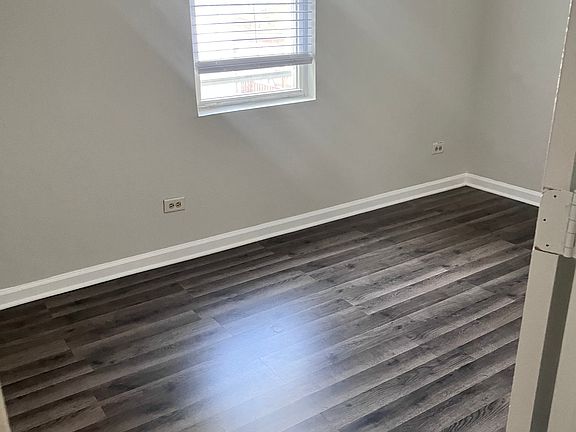 4th image of 8826 S Marquette Ave #2