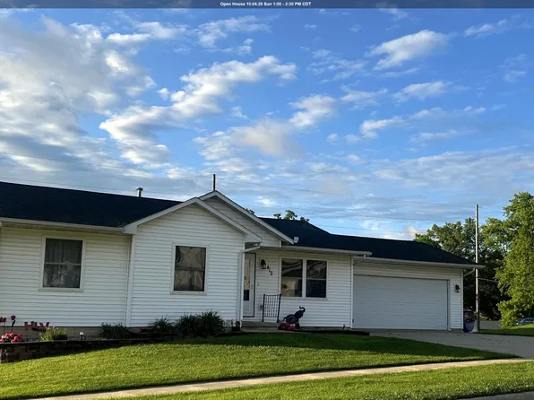 412 3rd St, Victor, IA 52347