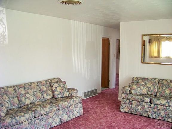 3rd image of 2005 Hollywood Dr