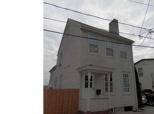 18 Murrell St, Mount Holly, NJ 08060