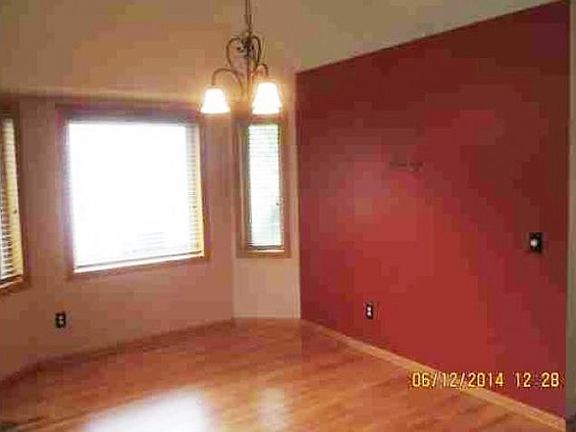 3rd image of 8824 Kentucky Ave N