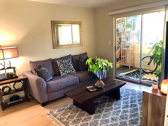 2nd image of 1400 Gandy Blvd N #10001