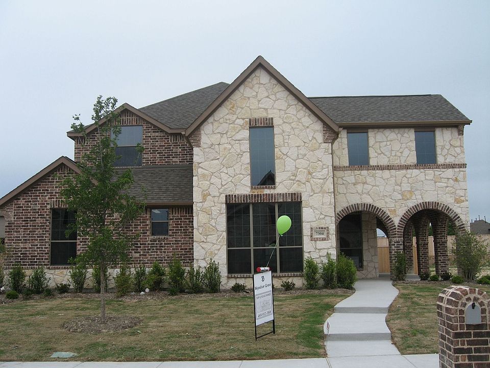 Custom Home Stone and Brick