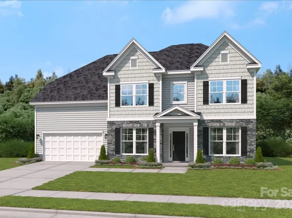 211 Balboa St, Matthews, NC 28104