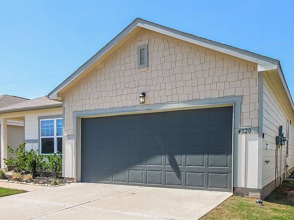 3rd image of 4020 Scarlet Oak Ln