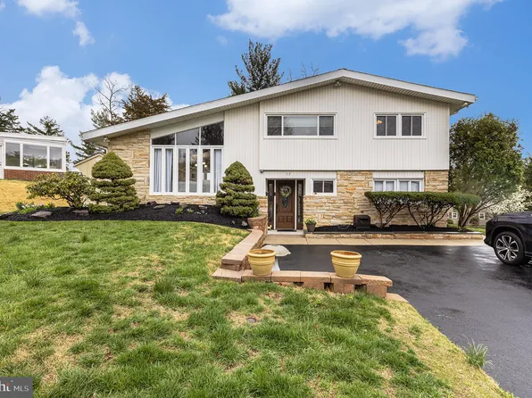 17 Red Rowan Ln, Plymouth Meeting, PA 19462