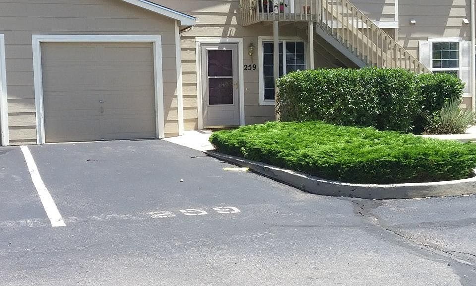 Front View Lower Unit