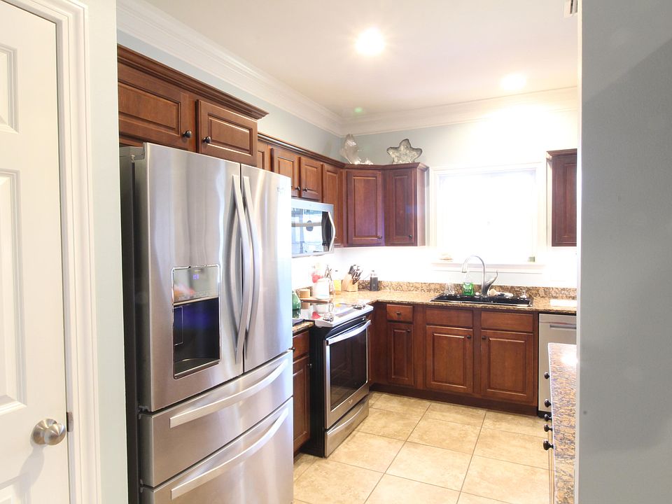 1st image of 1805 Geerkin St APT 9
