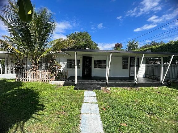 3rd image of 421 NW 50th St