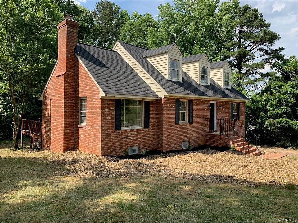 2nd image of 813 Wales Dr