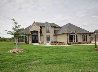 6528 N Deer Ridge Ct, Owasso, OK 74055 | MLS #2411709 | Zillow