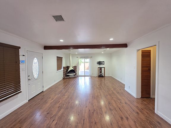 4th image of 6954 Glade Ave