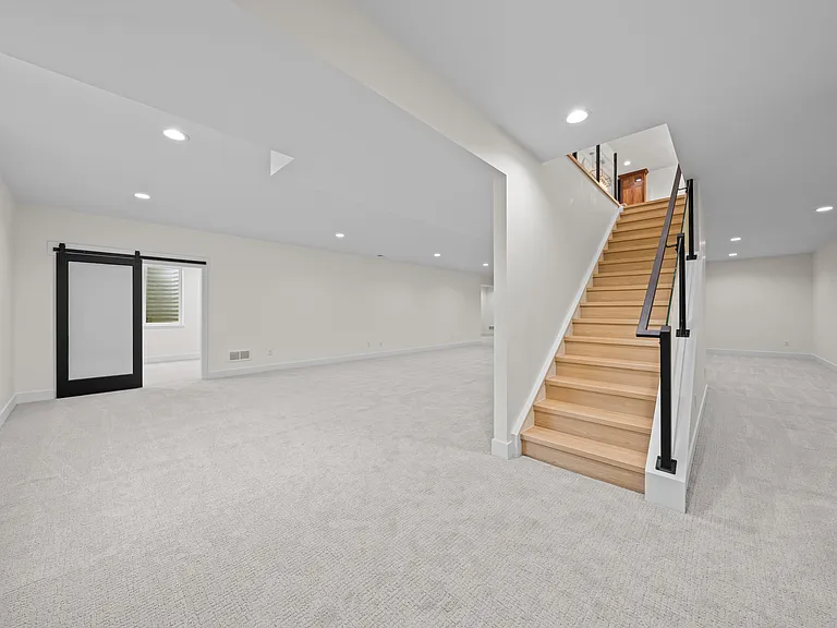 1277 Eliza Ave — Photo 24