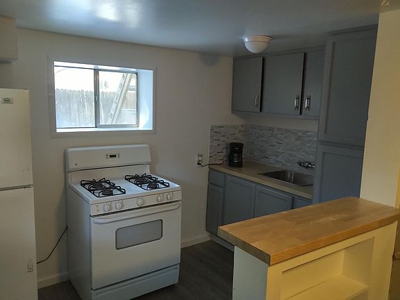 3rd image of 874 Lapham Dr #1