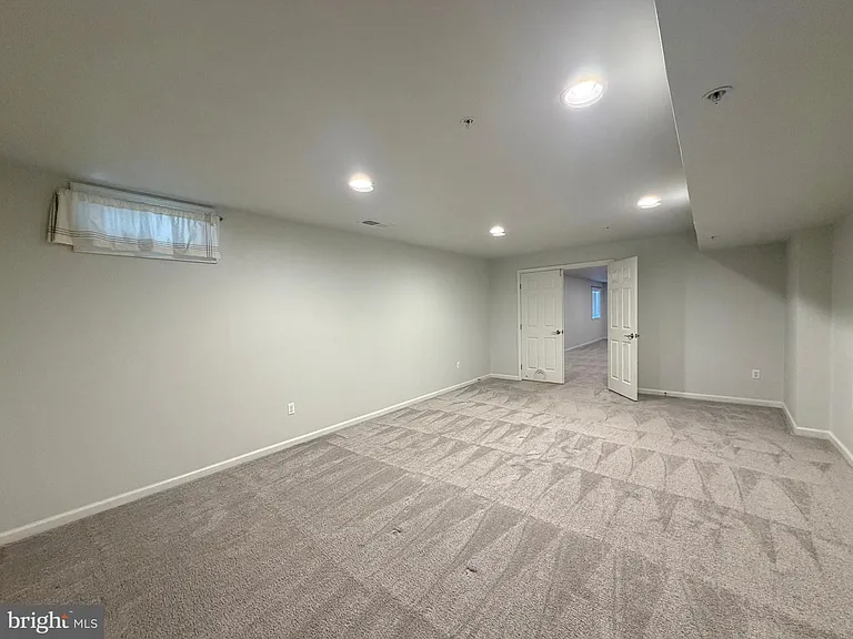 3429 Linden Grove Dr — Photo 80