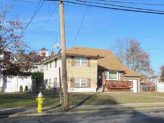2nd image of 24 Manor Ln