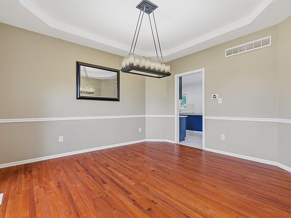5th image of 6374 Timberbluff Cir