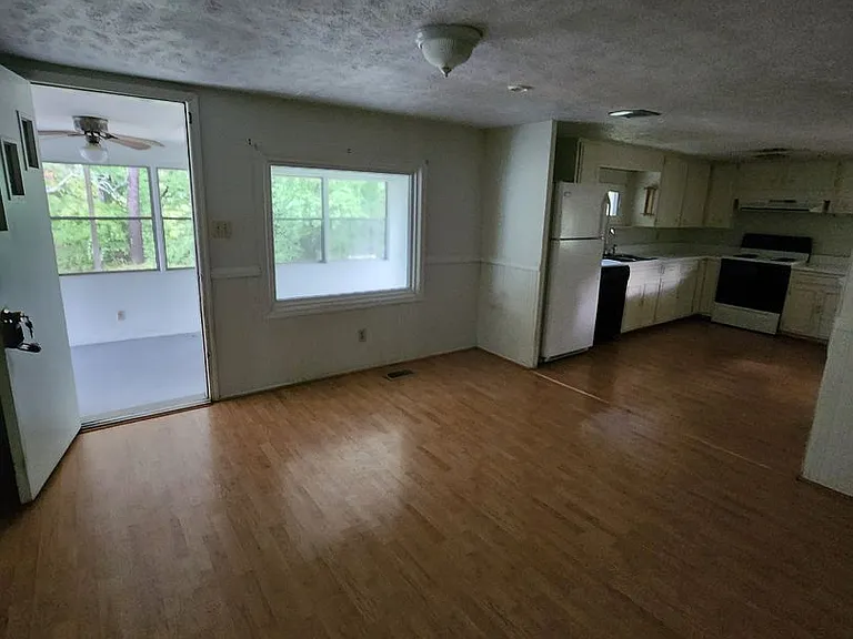 226 Elliott Bridge Rd — Photo 2