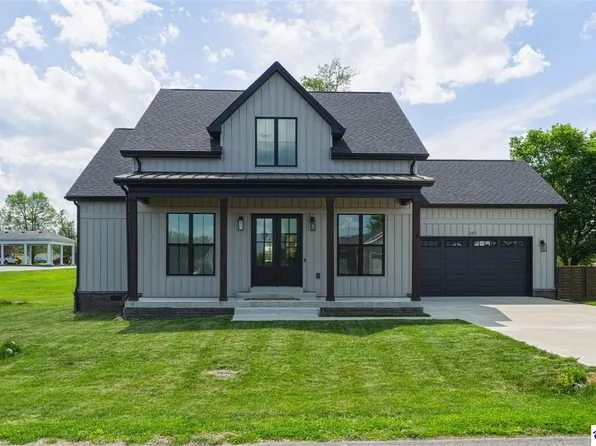 201 Plumpurdy Dr, Hodgenville, KY 42748