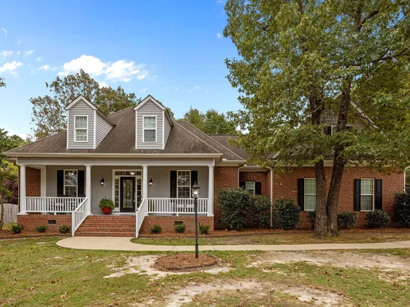 299 Oxford Woods Dr, Angier, NC 27501