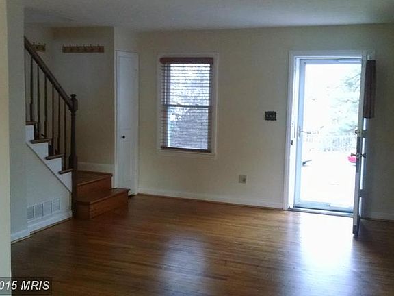 4th image of 5824 Biscayne Dr