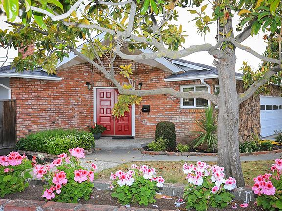 2nd image of 849 Toyon Ct