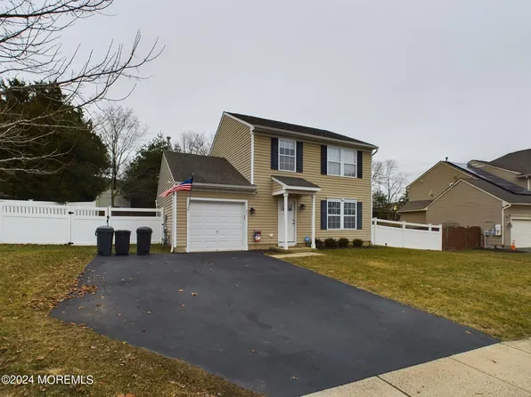 51 Lamp Post Drive, Barnegat, NJ 08005