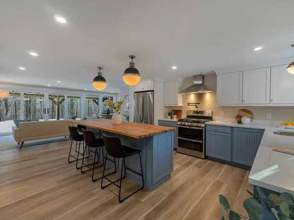 259 Pine Hill Road, York, ME 03902