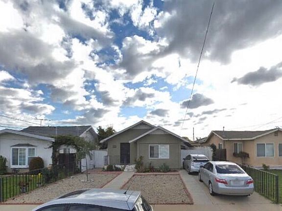 3rd image of 15012 Van Buren Ave