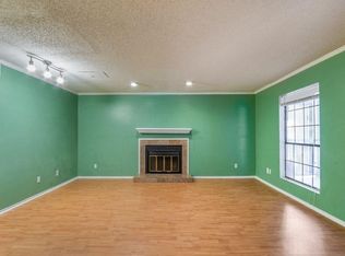 2401 Leon St APT 105, Austin, TX 78705
