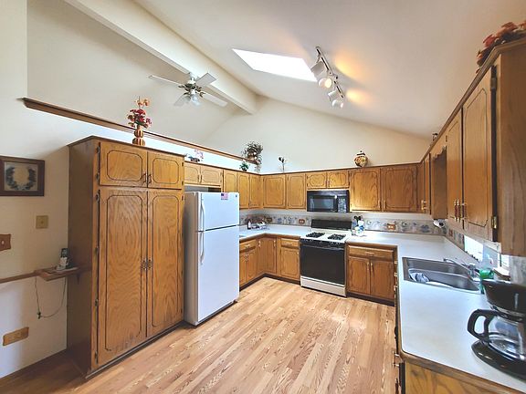5th image of 16525 S Timberview Dr