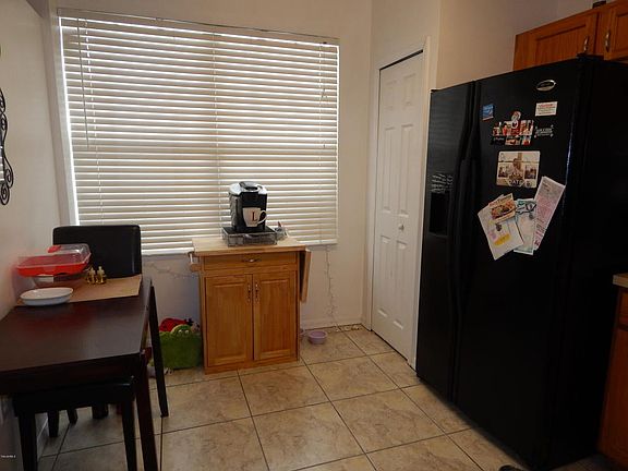 5th image of 296 Marion Pl #296