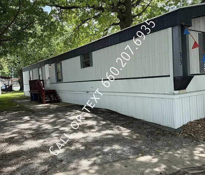 913 N Taylorville Blvd #33 — Photo 10