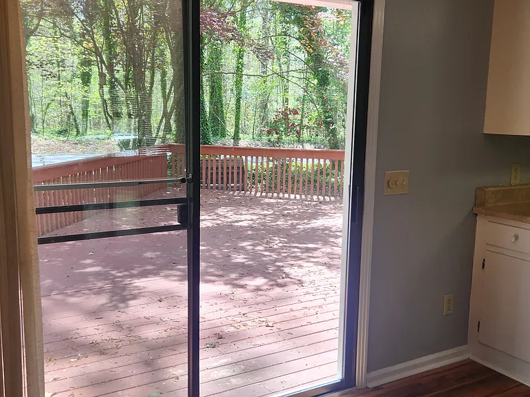 Hilltop Cir — Photo 5