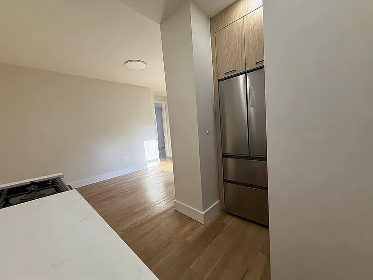367 S 5th St #3H — Photo 6