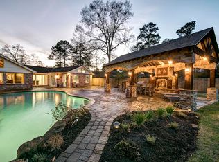 11626 Green Oaks St, Houston, TX 77024