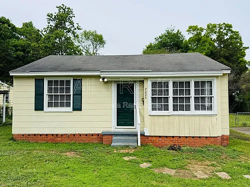 2023 Windsor Ave Photo 1