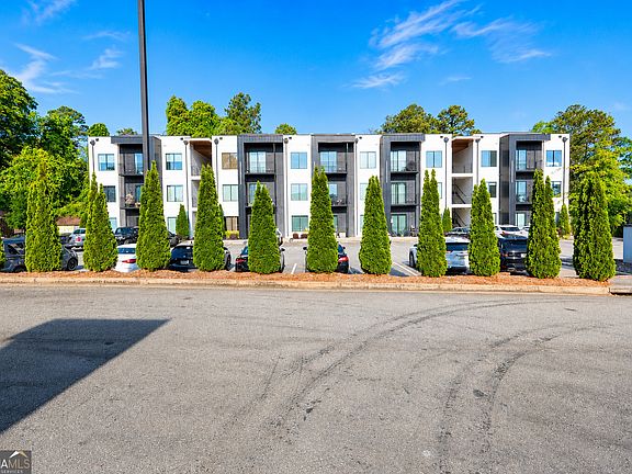3rd image of 1155 Custer Ave SE #108