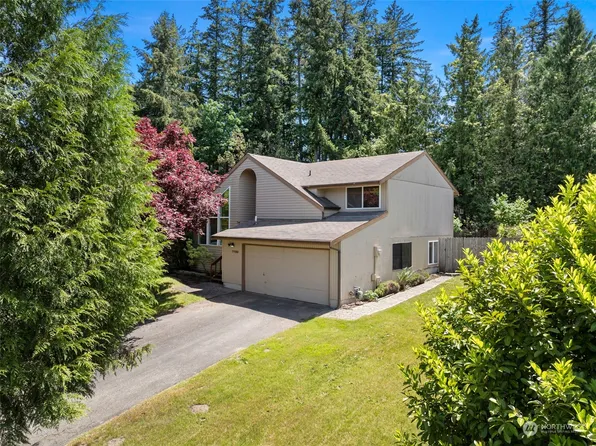 7792 Holly Park Court NW, Bremerton, WA 98312
