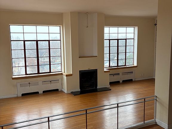2nd image of 2768 Lancashire Rd #204