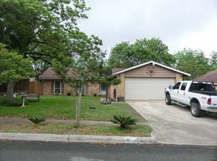 6310 Ridge Forest Dr, San Antonio, TX 78233